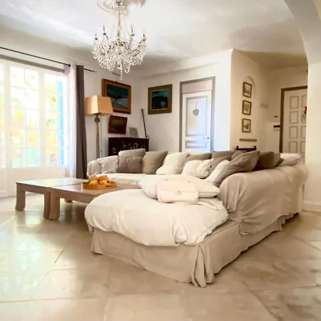 Villa Daurus *